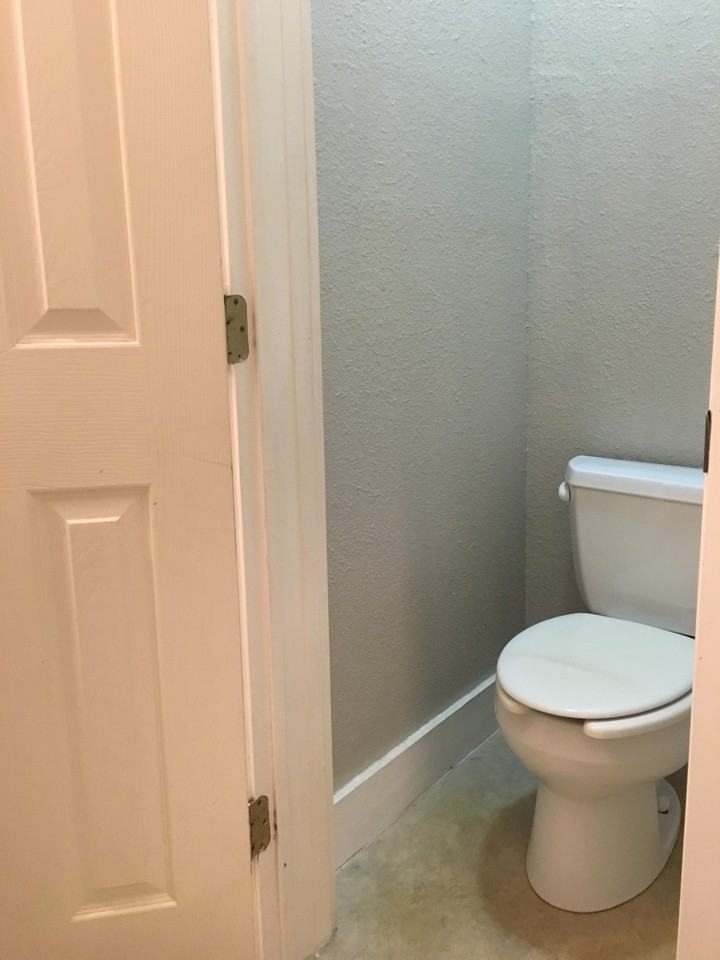 715 E Elmira St #NA - Photo 5 of 16