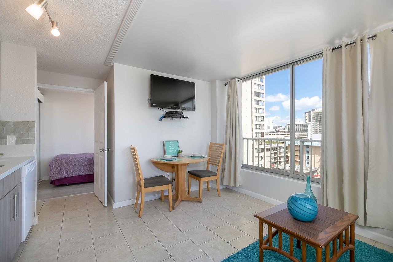 2421 Tusitala St #902 - Photo 5 of 19