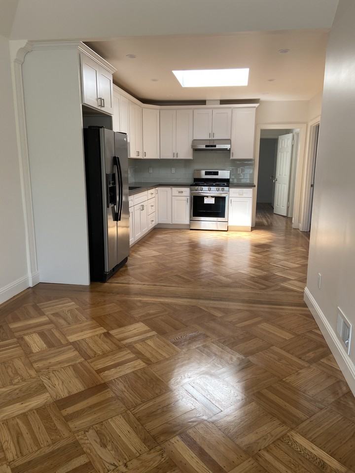 220 Talbert Street #NA - Photo 2 of 4