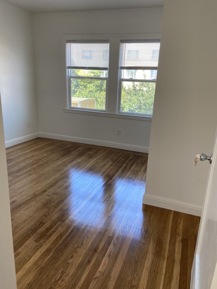 220 Talbert St #NA - Photo 4 of 4