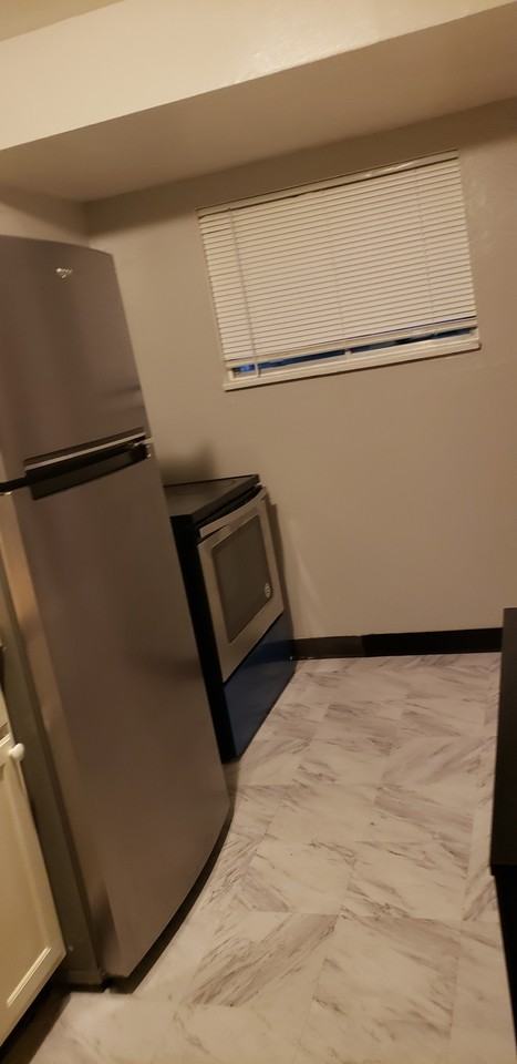 157 Perthshire Rd #NA - Photo 5 of 17