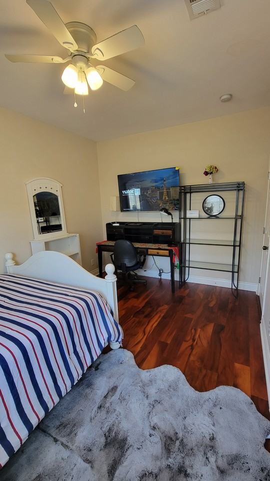 1236 E 9th St #NA - Photo 3 of 12