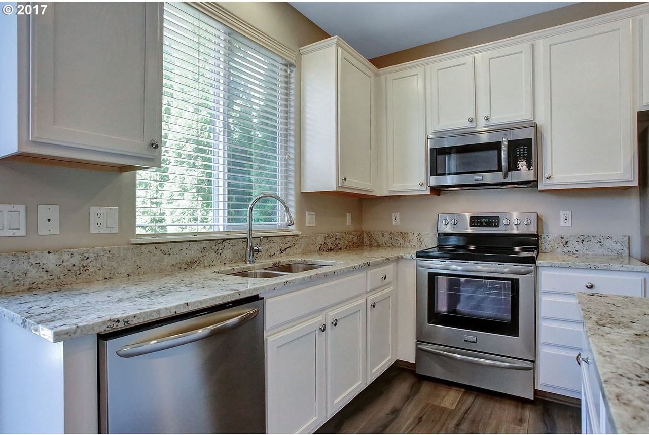 20238 Hoodview Ave #NA - Photo 3 of 21