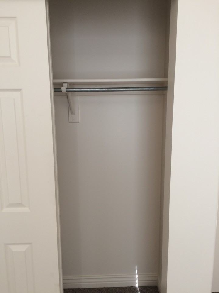 1884 Shepard Ln #1 - Photo 4 of 34