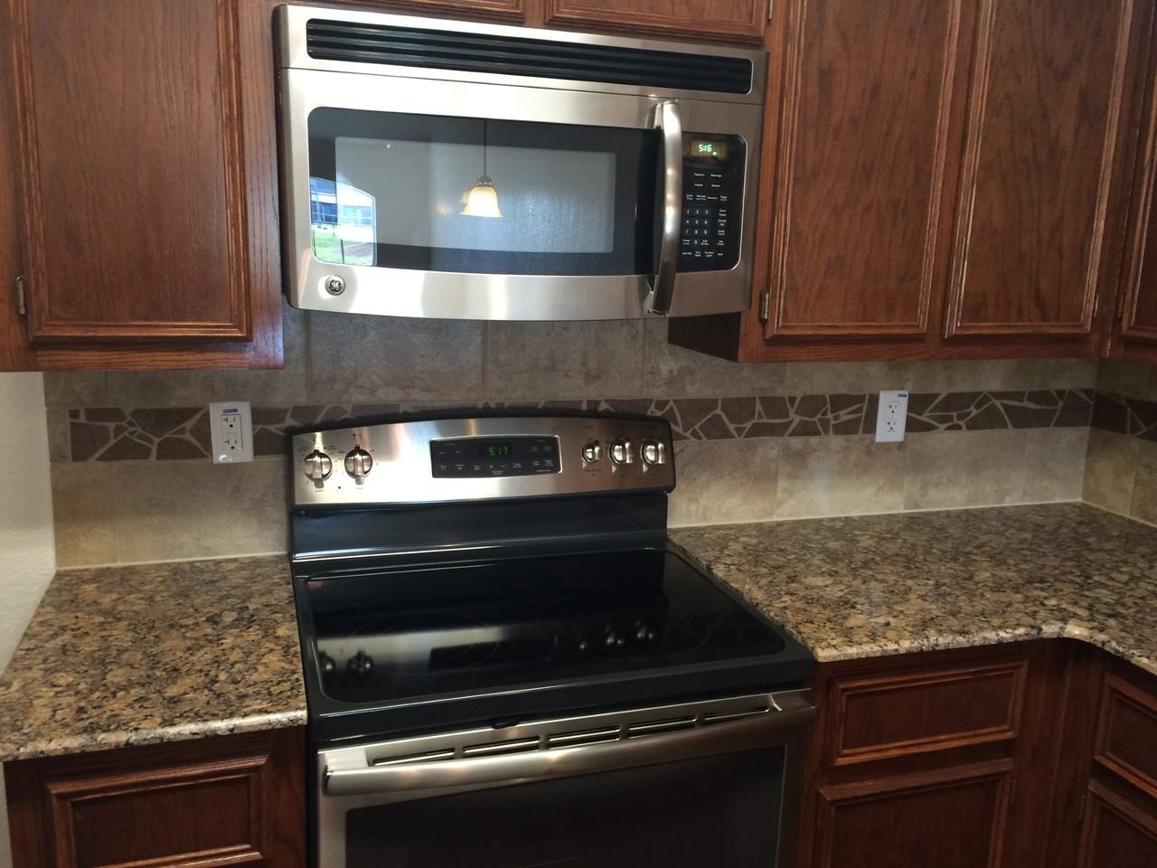 4700 Waterproof - Photo 3 of 23