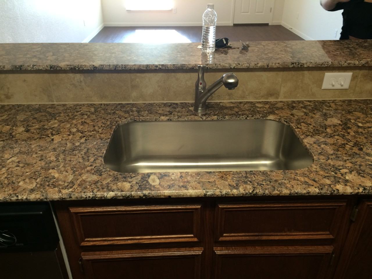 4700 Waterproof - Photo 5 of 23