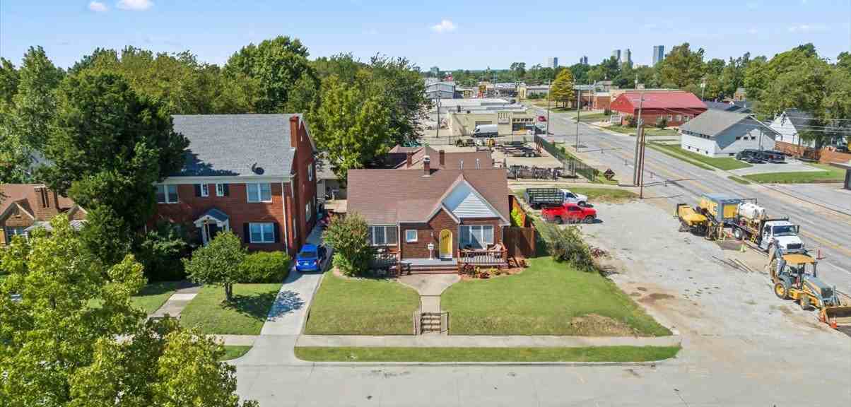 1506 S Florence Pl #NA - Photo 2 of 47