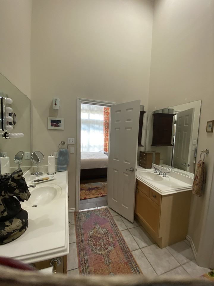2918 Ranch Road 620 N #204 - Photo 3 of 22