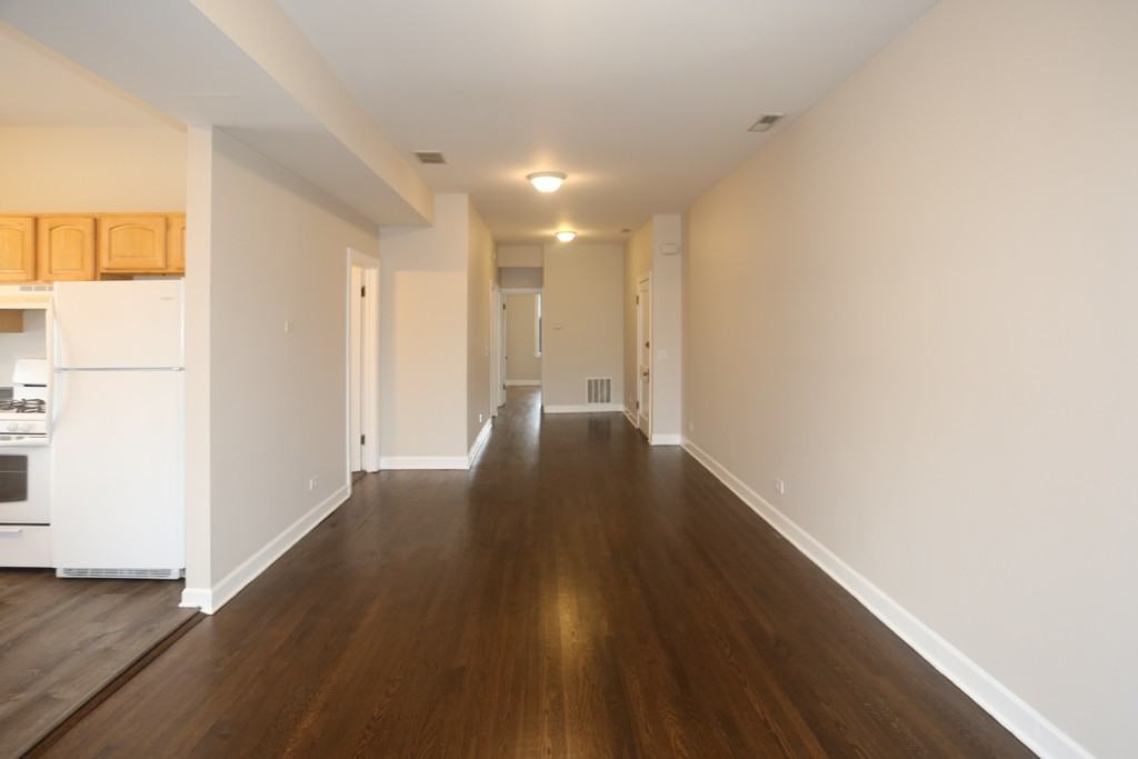 4655 N Lincoln Ave #4655-2 - Photo 3 of 16