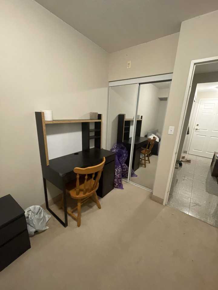 Erb St W - Photo 3 of 10