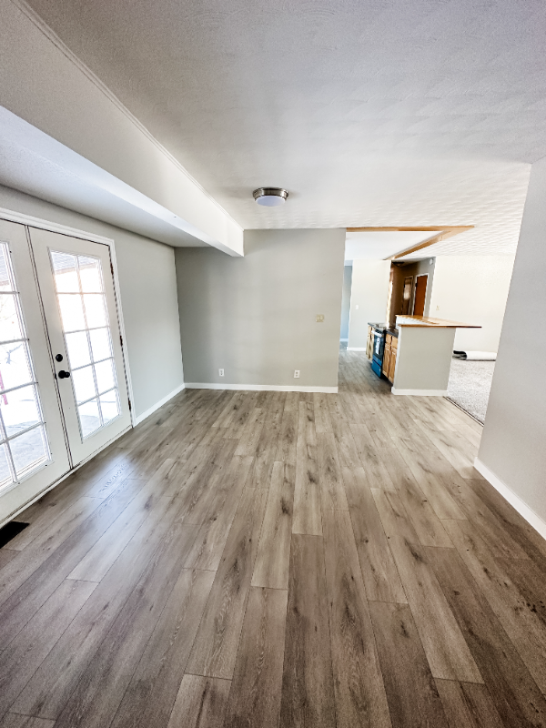 11 N Morton Ave - Photo 3 of 15