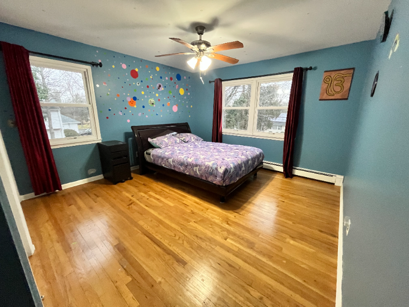 653 Grove Ave - Photo 4 of 37