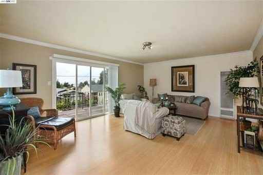 2950 Morgan Ave - Photo 2 of 5