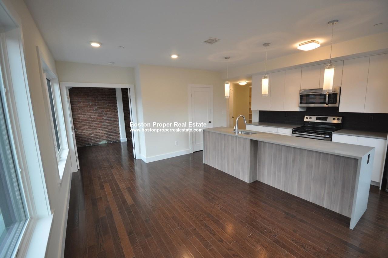 659 Massachusetts Ave #6K - Photo 5 of 9
