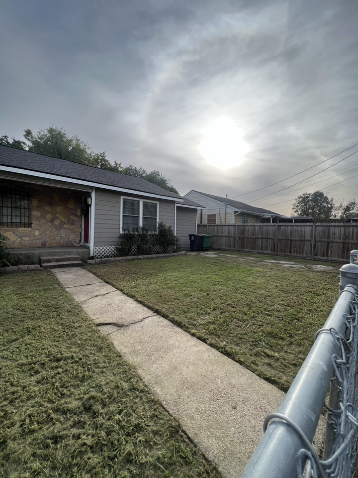 6924 Longview St #NA - Photo 2 of 12