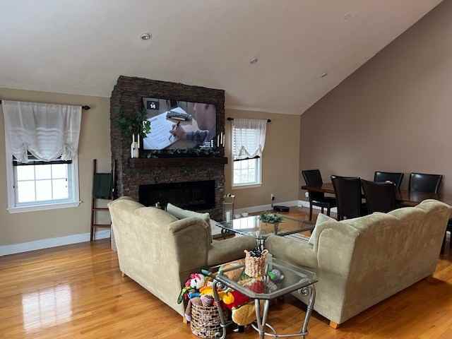 34 Davis St #B - Photo 5 of 40