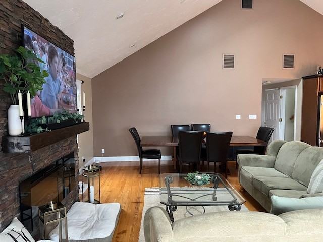 34 Davis St #B - Photo 7 of 40