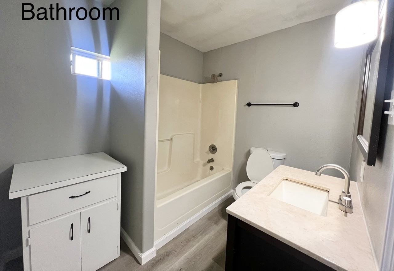 241 Orange St #NA - Photo 5 of 6