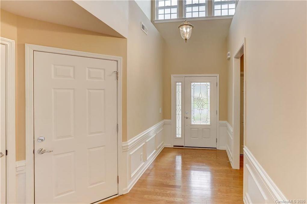 8118 Crater Lake Dr #NA - Photo 4 of 34