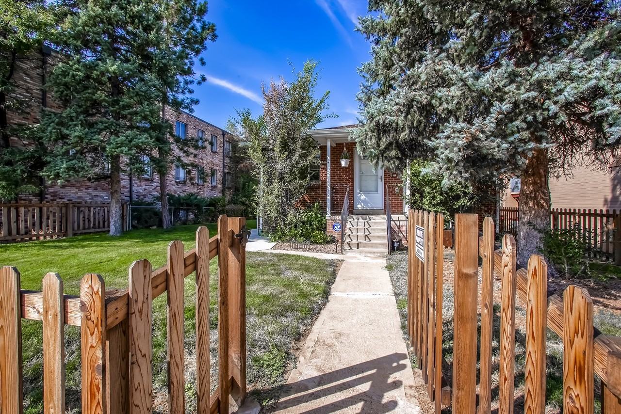 Yosemite St #17B - Photo 7 of 12