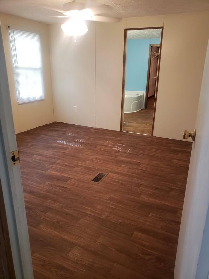 108 Kay Ave Ne #NA - Photo 6 of 22