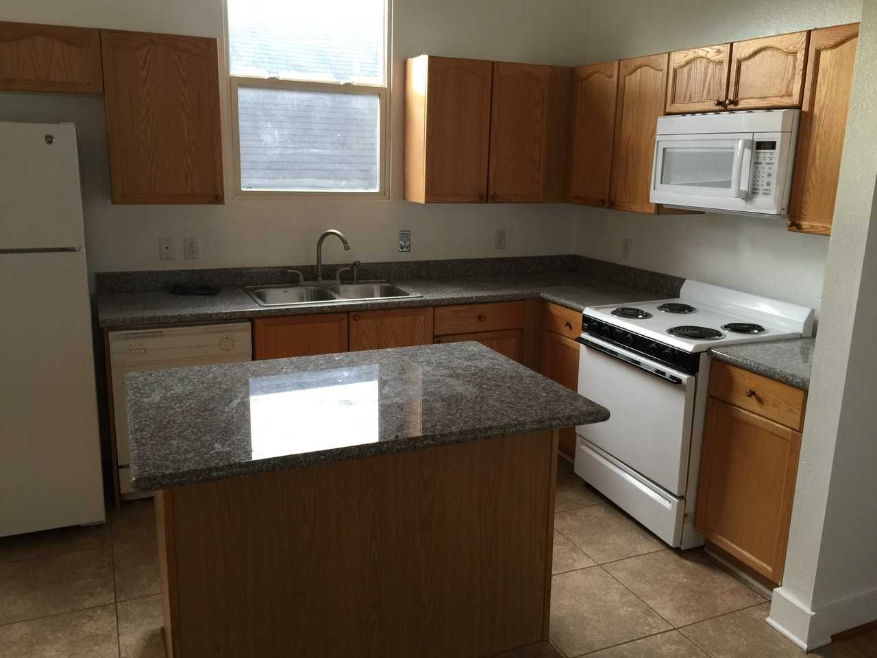 2309 Saint Thomas St #NA - Photo 2 of 9