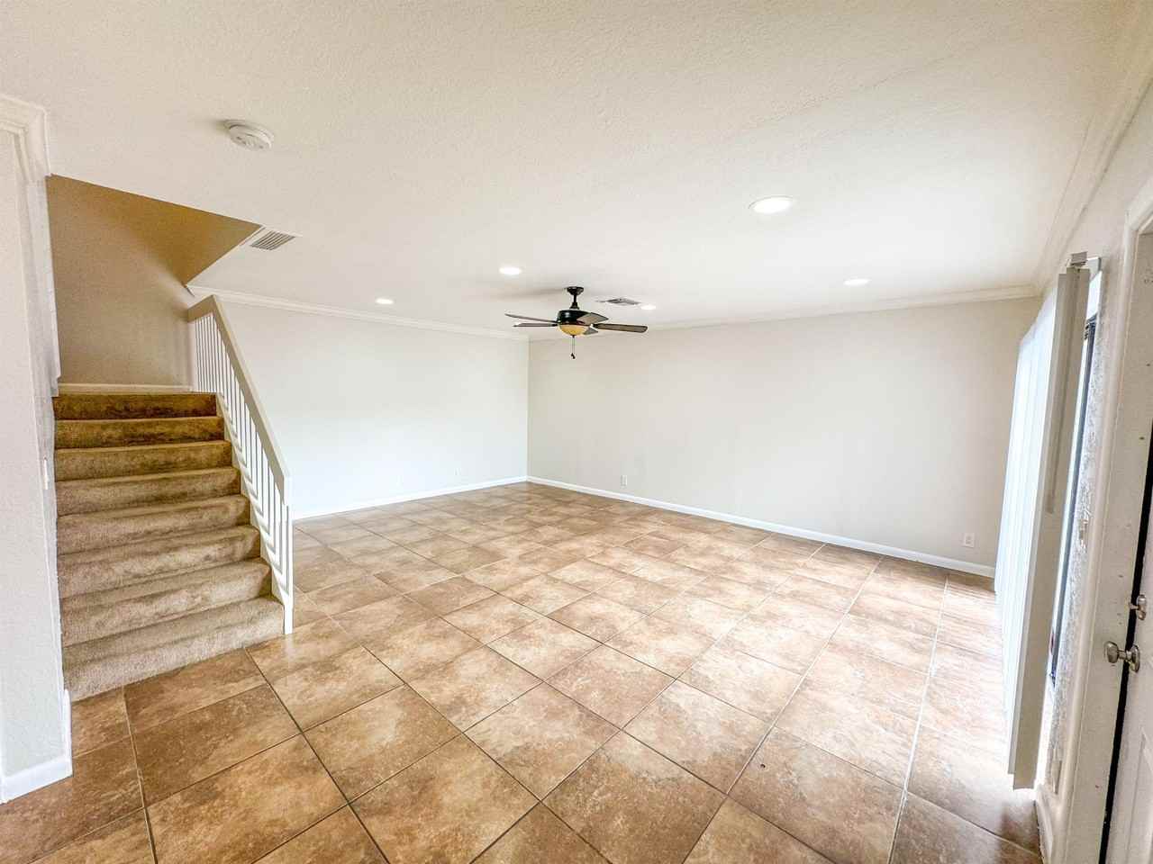 1827 N Congress Ave #1827 - Photo 2 of 18