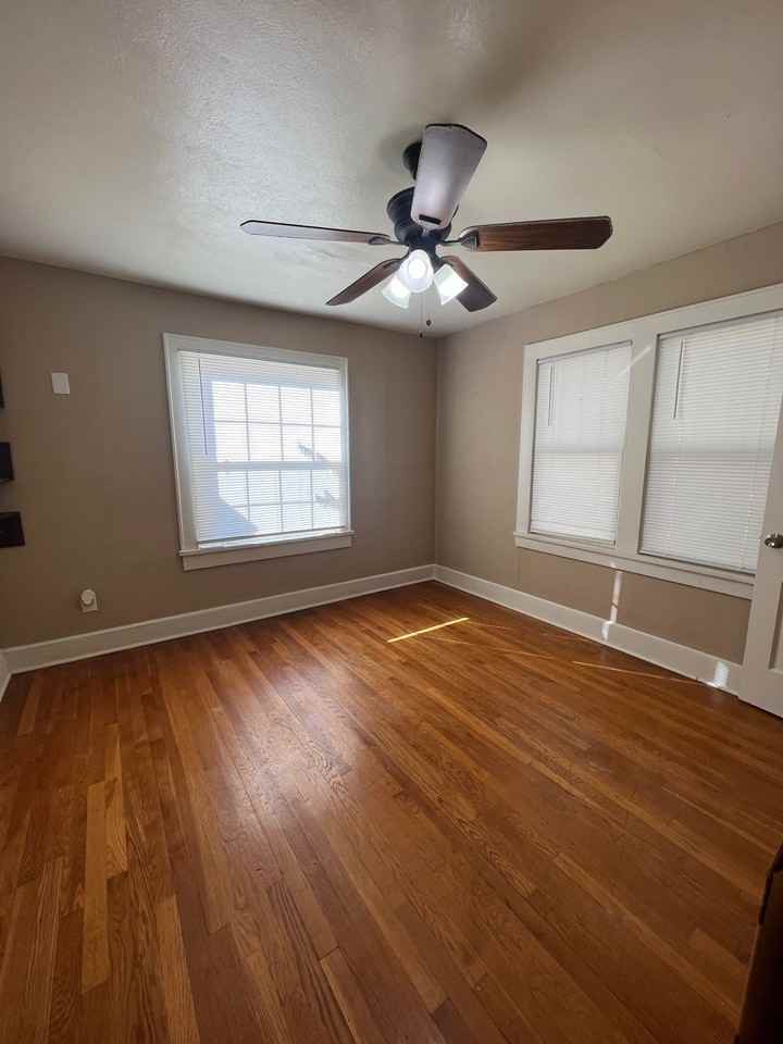 2118 24th Street #1 - Photo 6 of 8