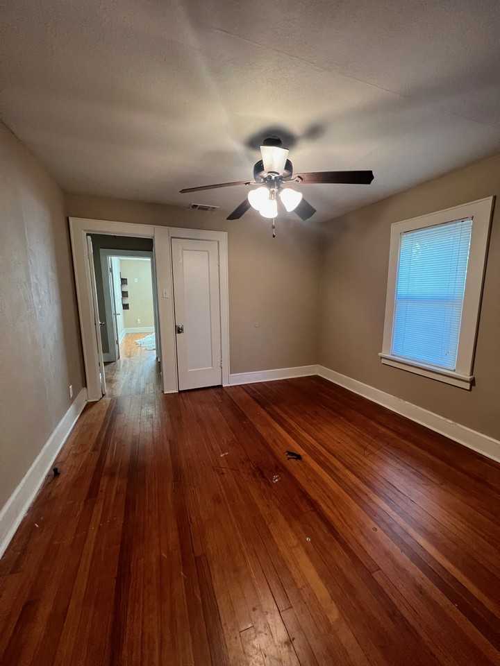 2118 24th Street #1 - Photo 7 of 8