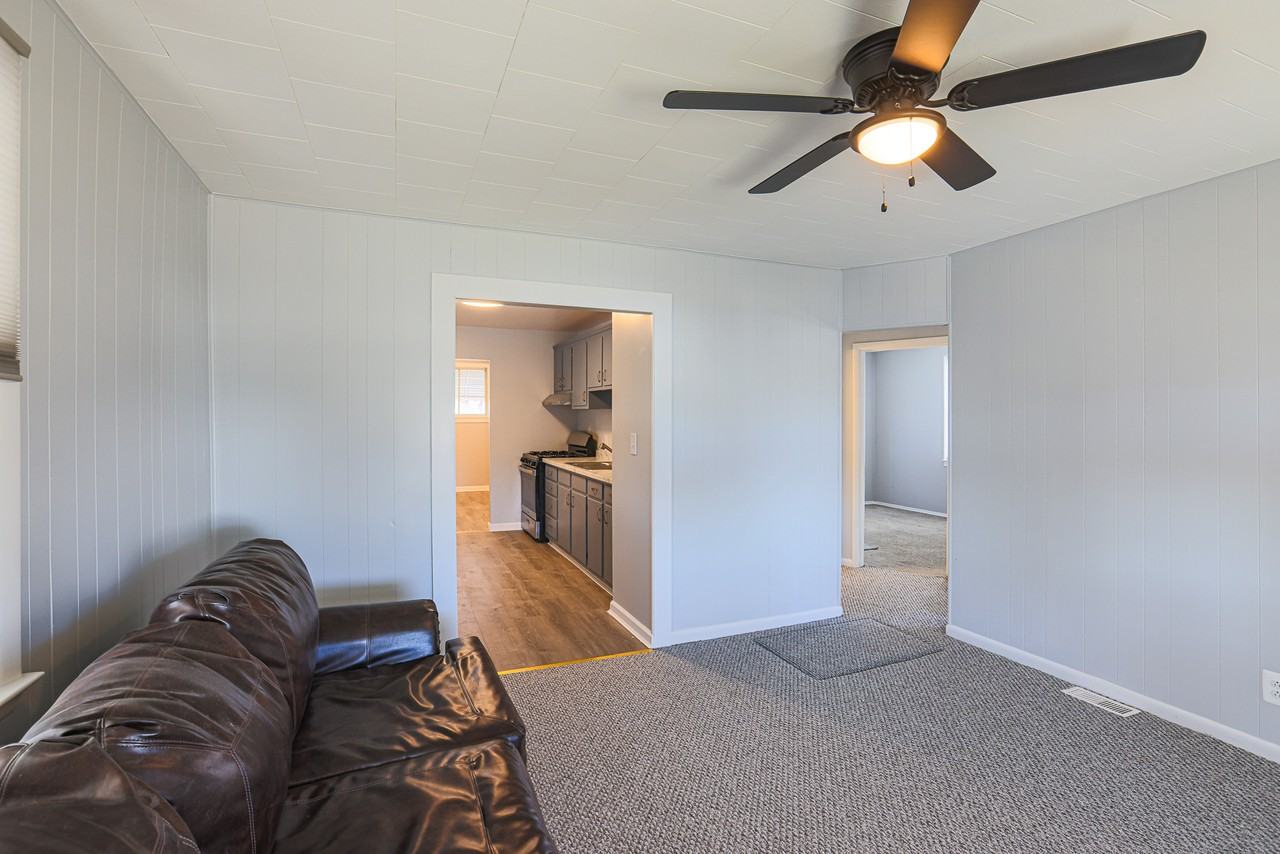 2525 West Woodwell Road - Photo 3 of 15