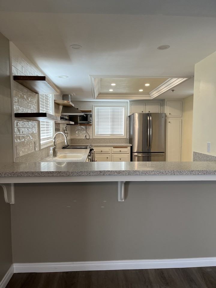 1674 Eucalyptus Dr #A - Photo 3 of 19