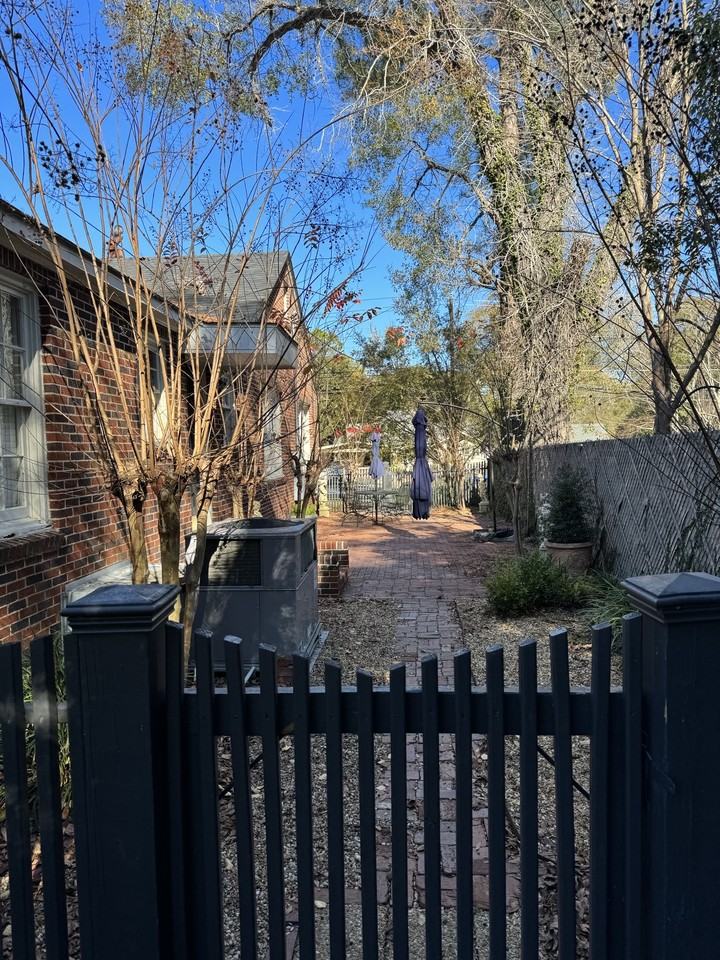 316 8th St W #8thST - Photo 3 of 10