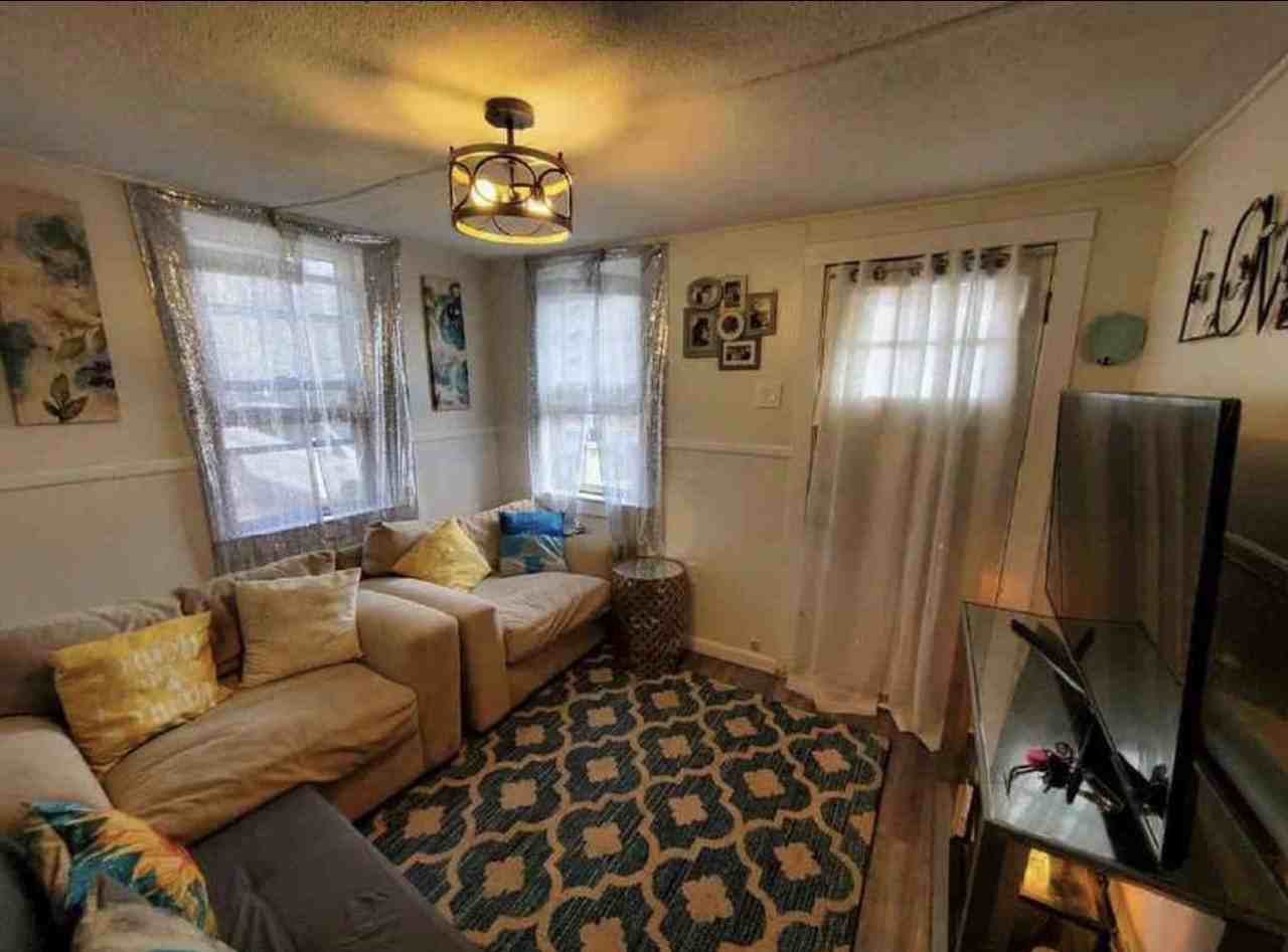 57 Burlingham Rd #NA - Photo 3 of 5