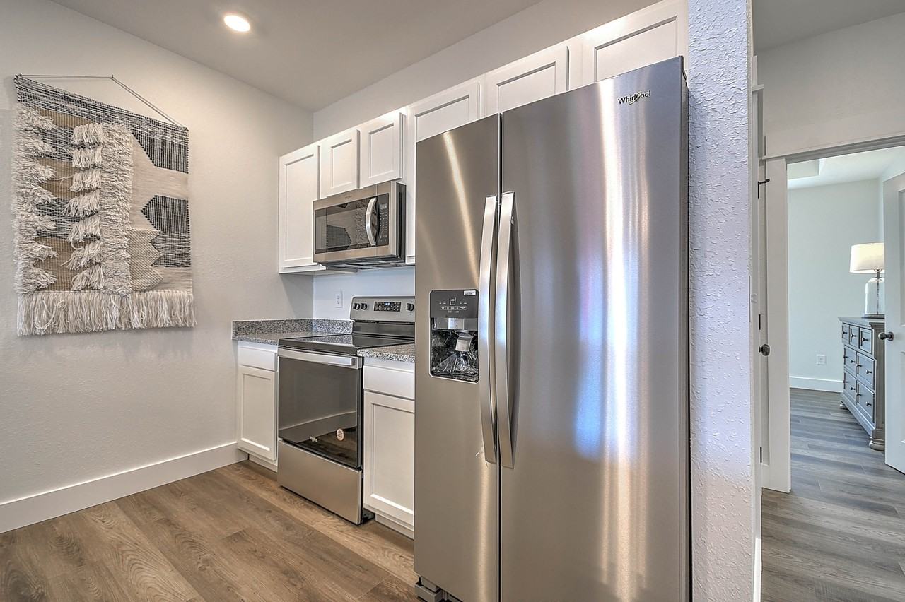 47 Alders Grv #0 - Photo 7 of 17