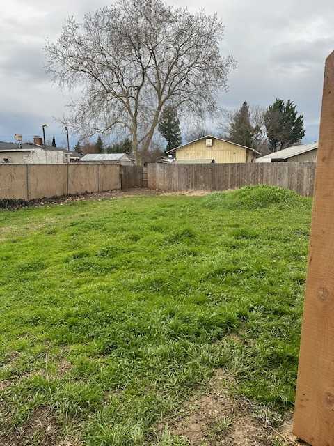 1733 Crater Lake Ave #1 - Photo 6 of 6