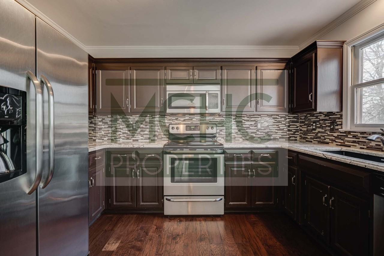 6201 W 153rd St - Photo 2 of 26