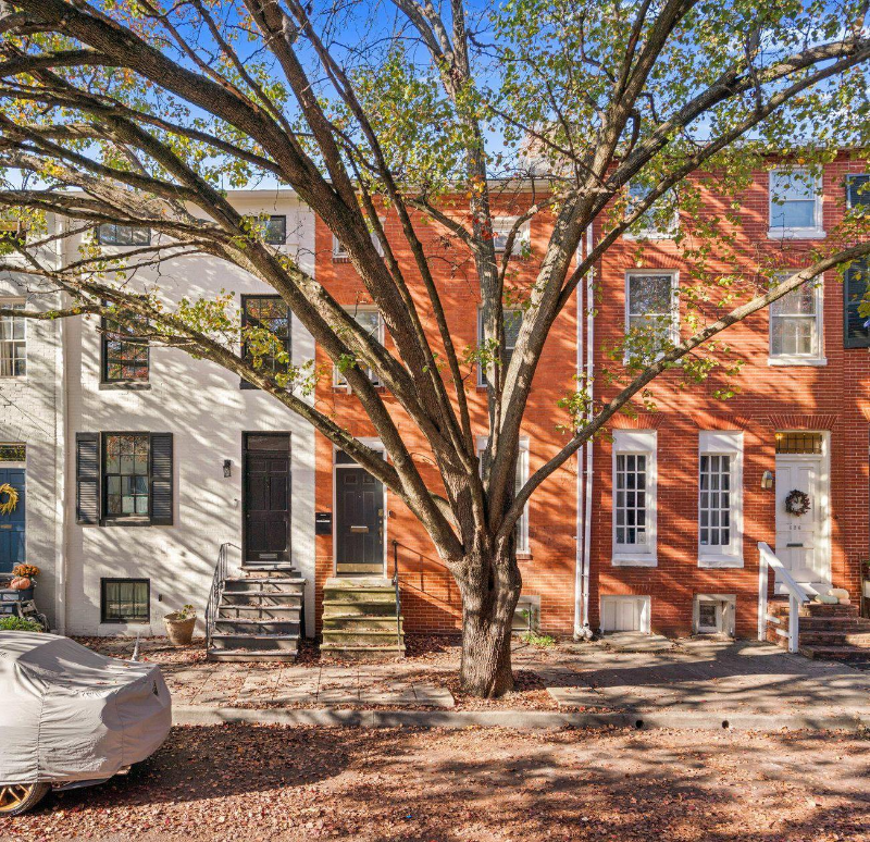 628 S Paca St - Photo 7 of 20