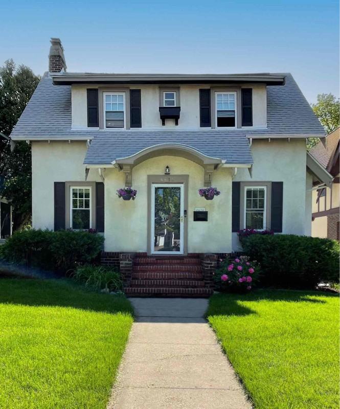 4615 Zenith Ave S - Photo 2 of 19