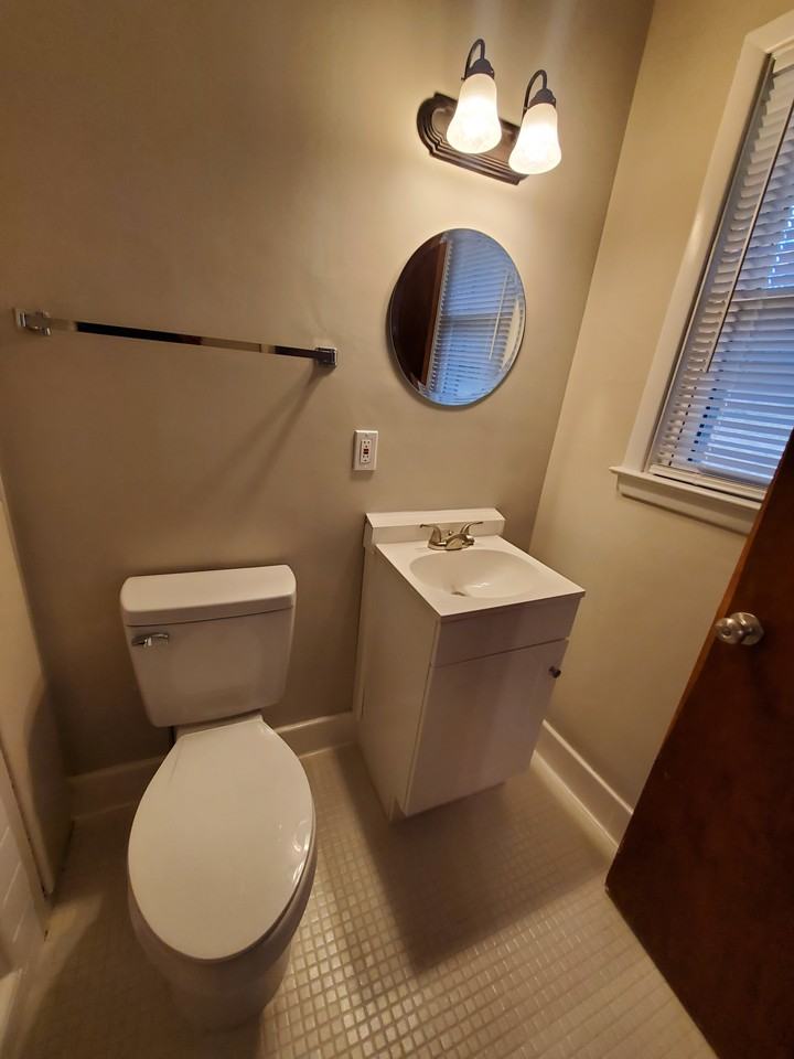 1900 Nottingwood Dr #NA - Photo 5 of 10