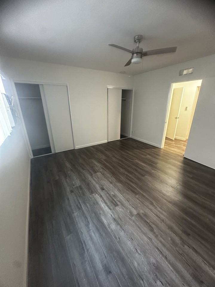 928 N Alfred St #101 - Photo 2 of 6