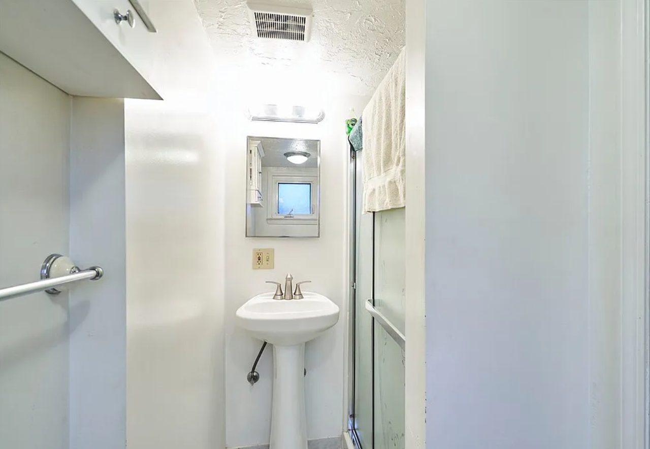 1986 E 124th Pl #NA - Photo 5 of 5