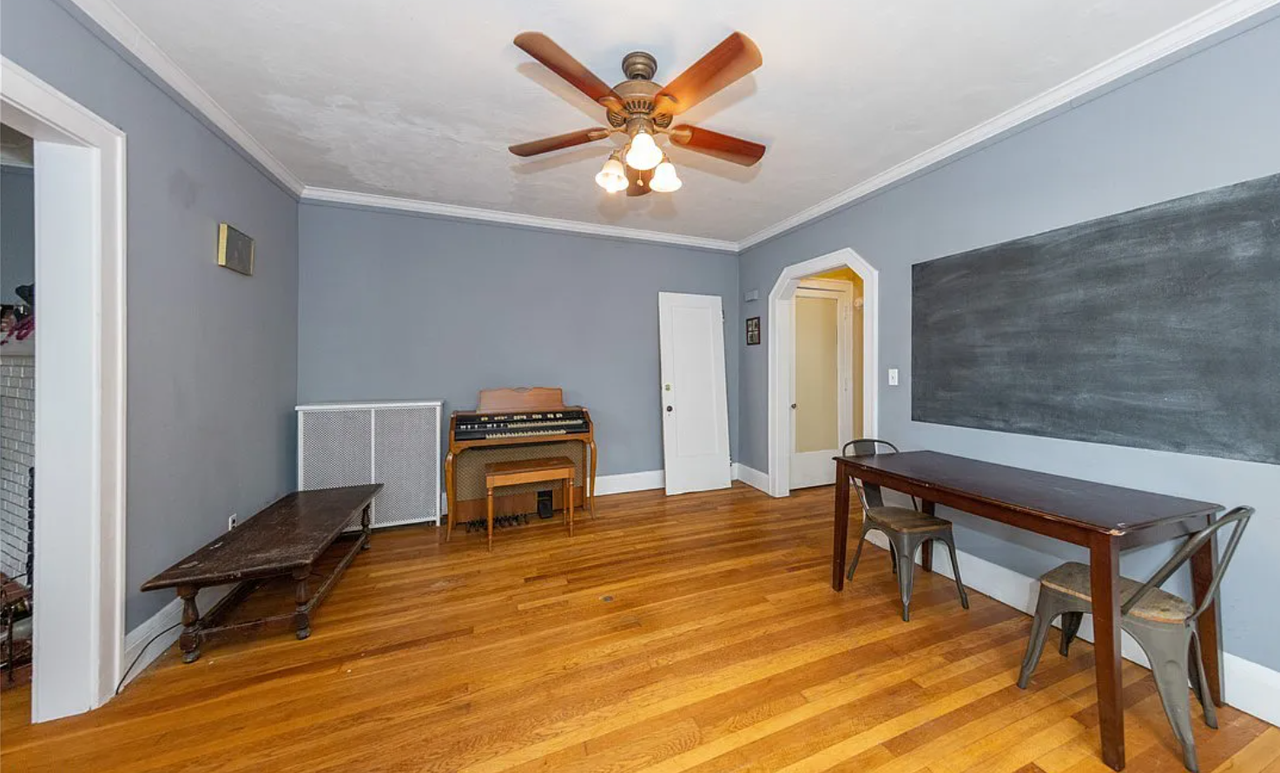 2460 Euclid Heights Blvd #NA - Photo 3 of 5