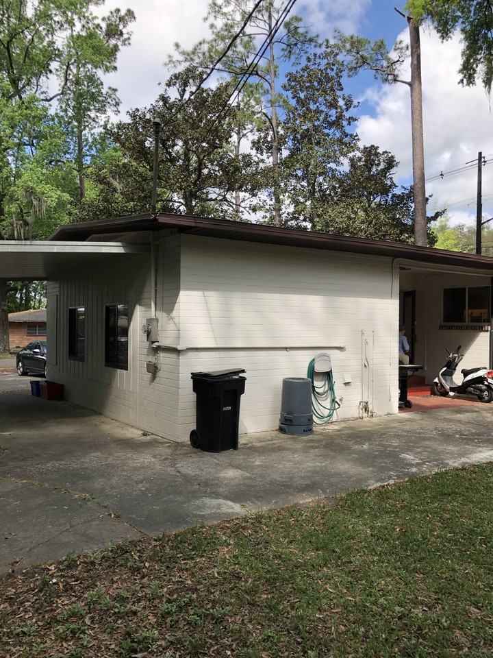 3125 W University Ave #NA - Photo 3 of 18