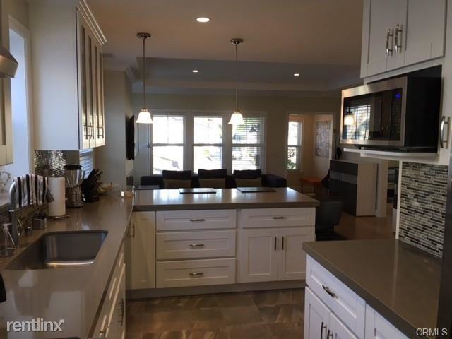 3035 Reid Ave - Photo 3 of 8