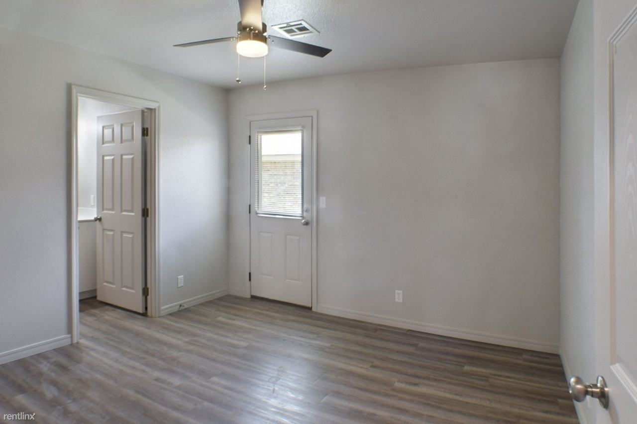 608 Ashland Ave - Photo 2 of 9