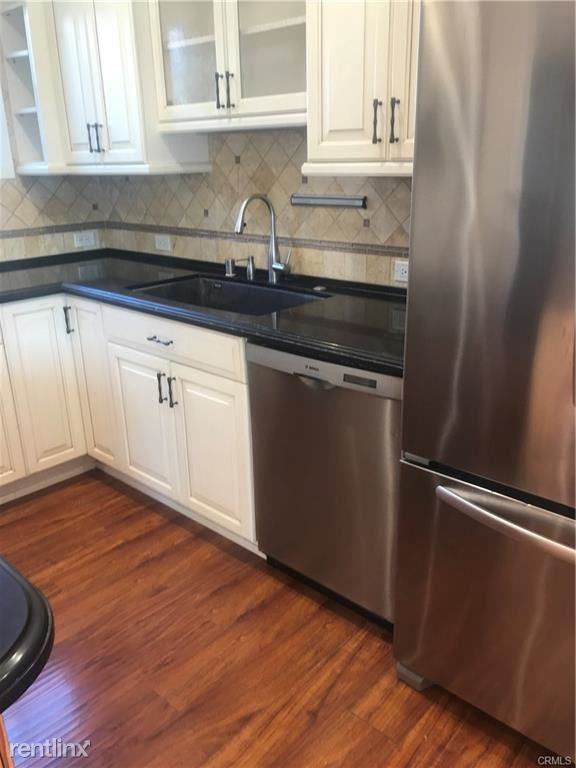 3220 Newton St - Photo 2 of 11