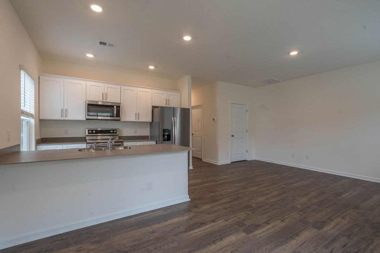 1000 Saylors Pl #1002 - Photo 7 of 27