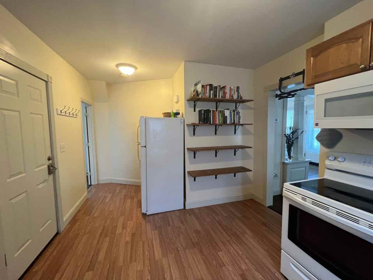 60 Chicago - Photo 3 of 13