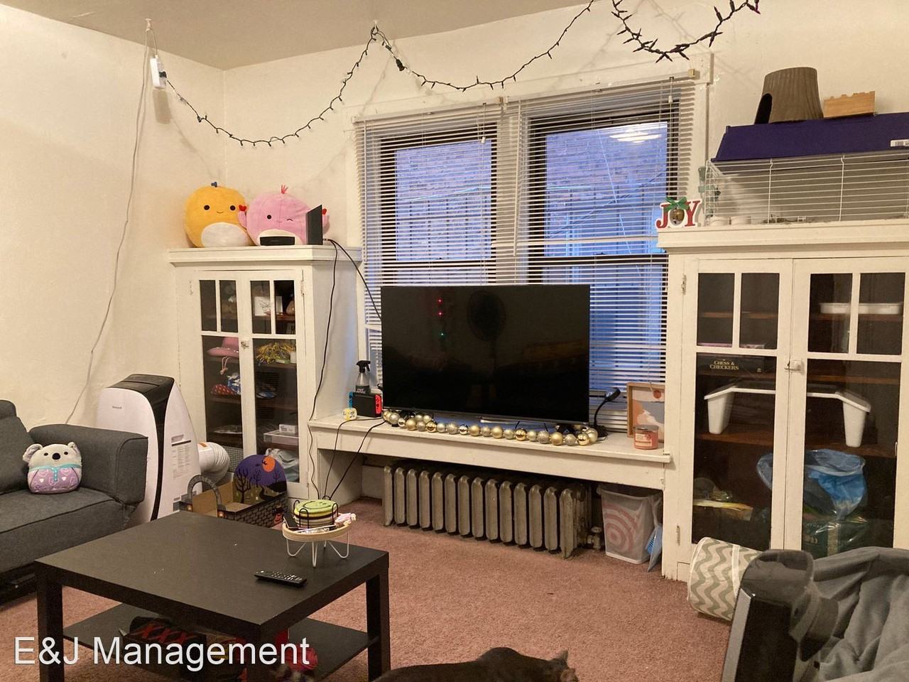 3436 Ward Street - Photo 2 of 33