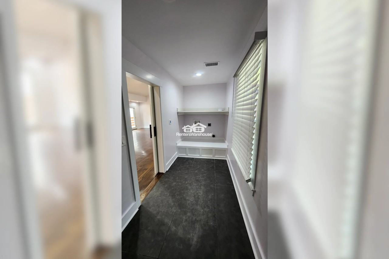 1898 Canterbury St - Photo 3 of 34